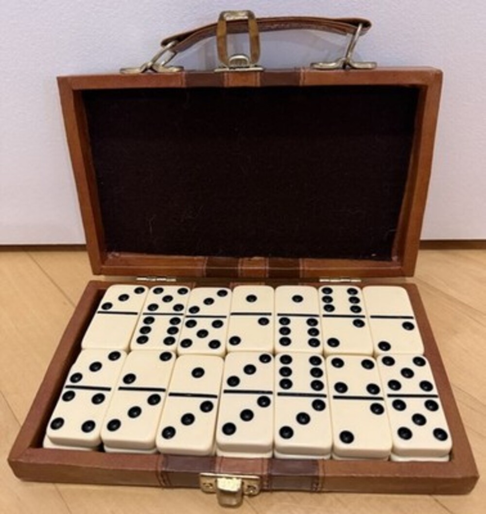 Vintage 28 Piece Double Six Dominoes Brass Spinners Faux Leather Case Travel Set